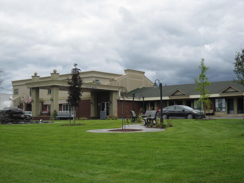 Hotel Motel Le Quiet Lac-Mégantic المظهر الخارجي الصورة