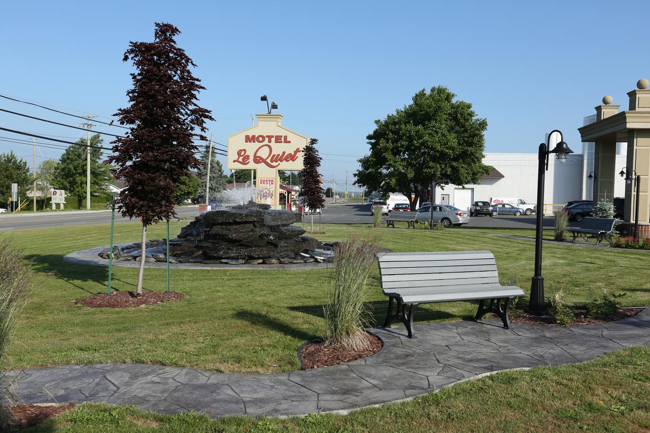 Hotel Motel Le Quiet Lac-Mégantic المظهر الخارجي الصورة